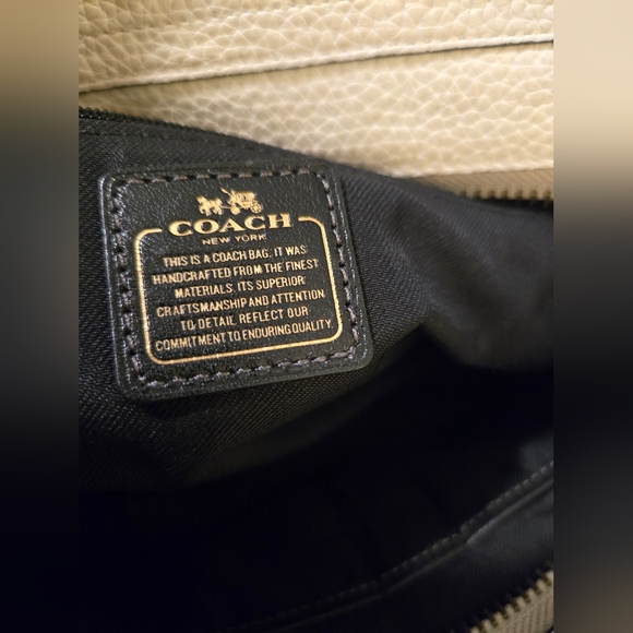 Coach Swagger Women's Yellow and Black Handbag EUC - Picture 12 of 13